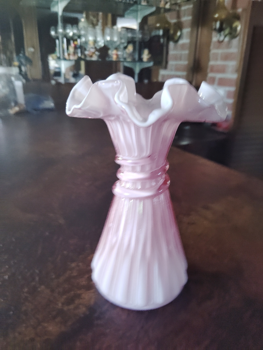 Fenton 7.5" Wheat Vase - Dusty Rose Ruffled Opening, Lovely!